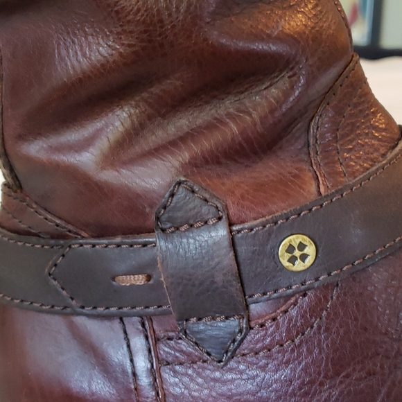 Women's size 8 Naturalizer brown wide calf boots - Picture 5 of 9